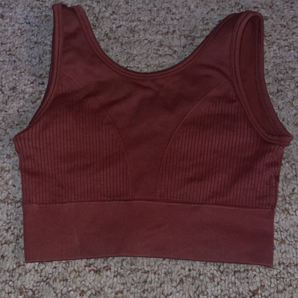 Red shorts bra
